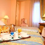 Fertel Etoile Hotel Parijs