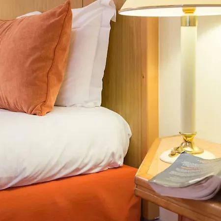 Fertel Etoile Hotel