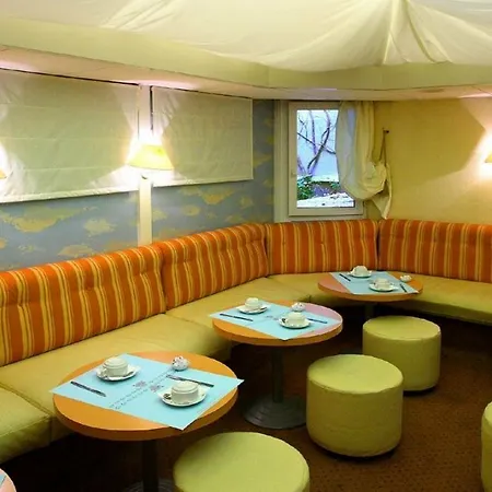 Hotel Fertel Etoile Parigi
