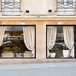 Fertel Etoile Hotel
